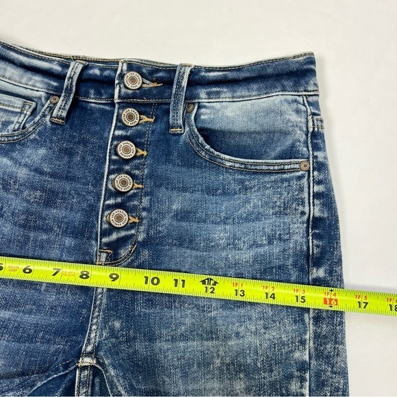 KanCan Jr Women’s Blue Jeans Sz 7/27 Button Fly Raw Hems Distressed/Ripped/Torn - Picture 9 of 13